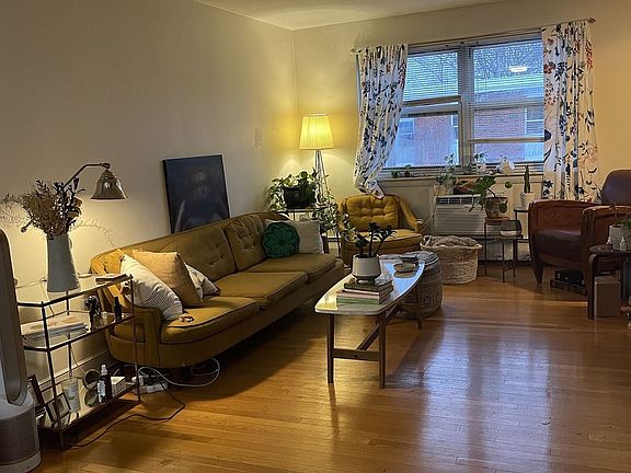 8 Commonwealth Ct. #14 Boston - Brighton Unit Photo 1