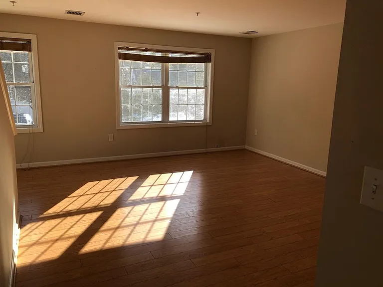 6 Harvest Dr — Photo 9
