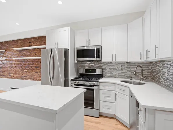 107 Avenue A APT 5R, New York, NY 10009