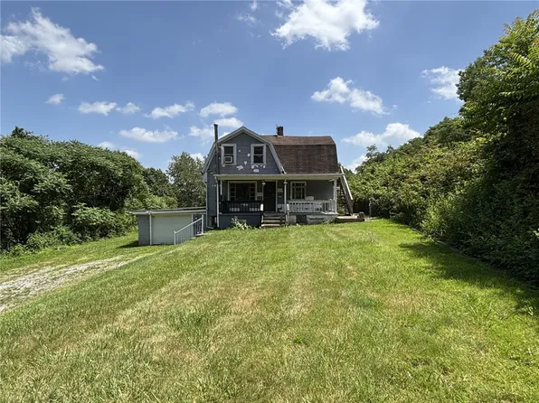 626 Pittsburgh Rd, Rochester, PA 15074