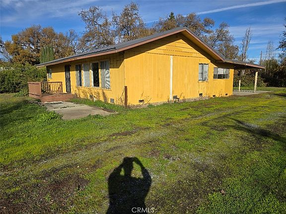 2nd image of 2906 Park View Dr
