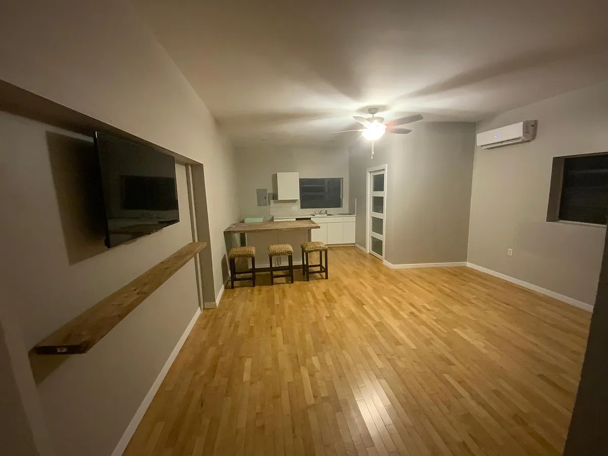 Building Photo - 2507 Ayers Hill Ct #1