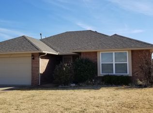 4222 Macys Pl, Moore, OK 73160