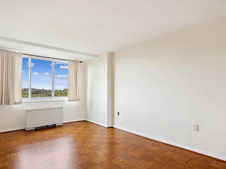 10500 Rockville Pike #1120 — Photo 14