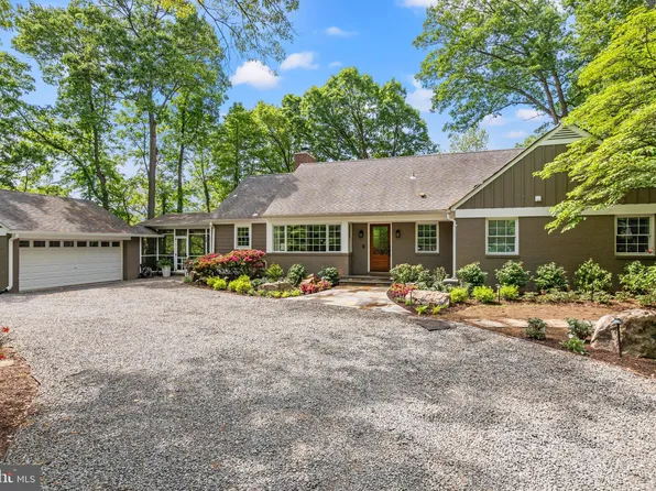 4812 Maury Ln, Alexandria, VA 22304