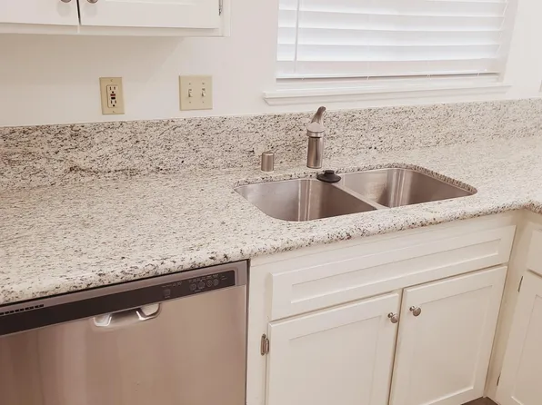 42841 15th St W Unit 3, Lancaster, CA 93534