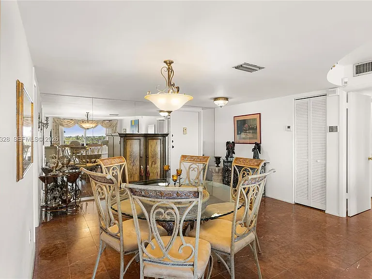 210 Sea View Dr #611 — Photo 16
