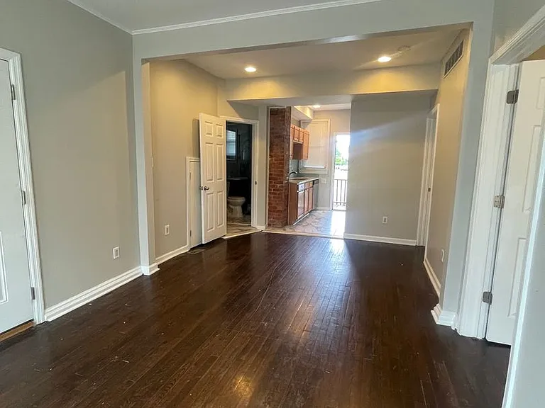 2638 Rosa Parks Blvd — Photo 7