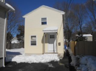 5 Hawthorne St #A, Wakefield, MA 01880