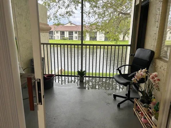7205 Glenmoor Dr, West Palm Beach, FL
