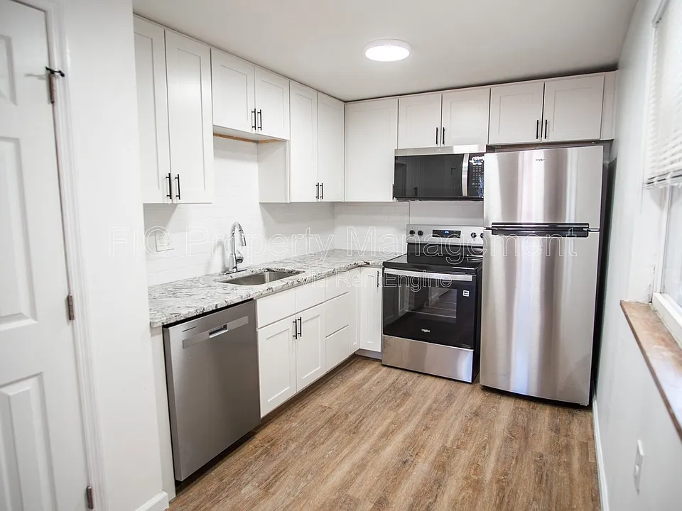 315 N Castle St #11