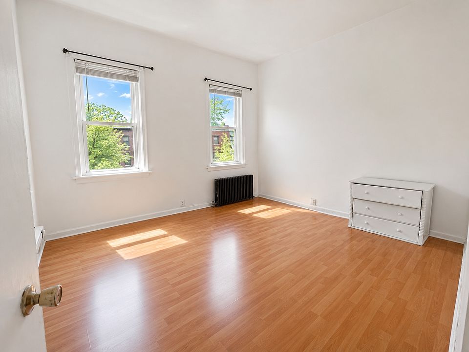 1st image of 2216 S 10th St Floor 2