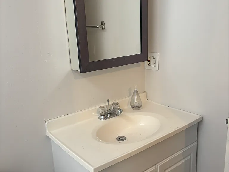 5531 Southwest Ave #C — Photo 6