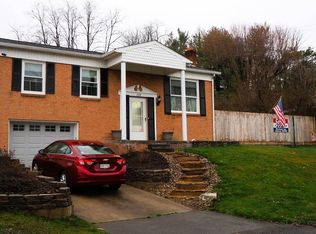 128 Apolla Dr, Morgantown, WV 26501