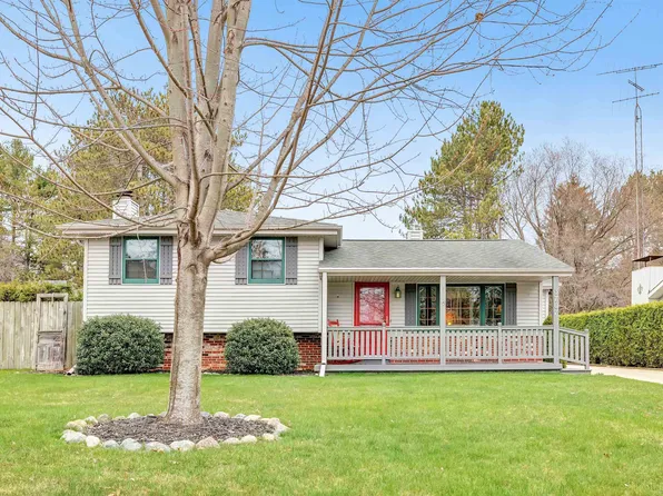 3707 Monroe St, Two Rivers, WI 54241