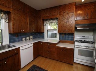 430 5th St S, Moorhead, MN 56560