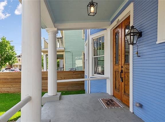 3rd image of 225 S Gayoso St