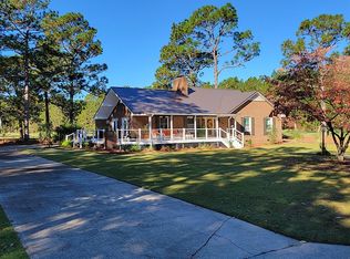 365 Teal Rd, Elizabethtown, NC 28337