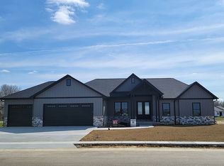 4616 August Ct, Springfield, IL 62711