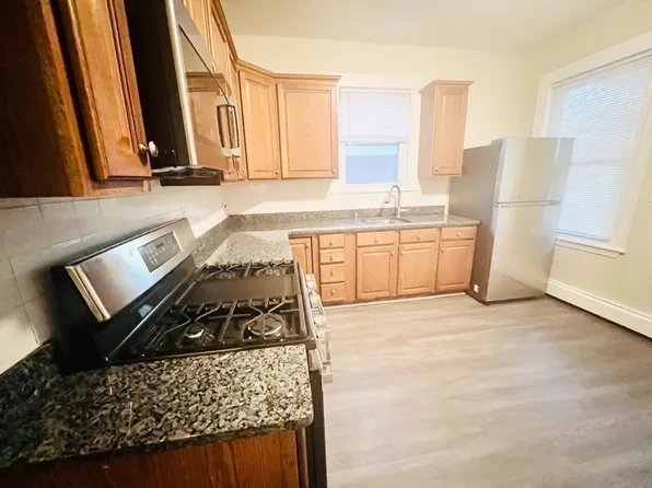 71 W Selden St APT 4, Mattapan, MA 02126