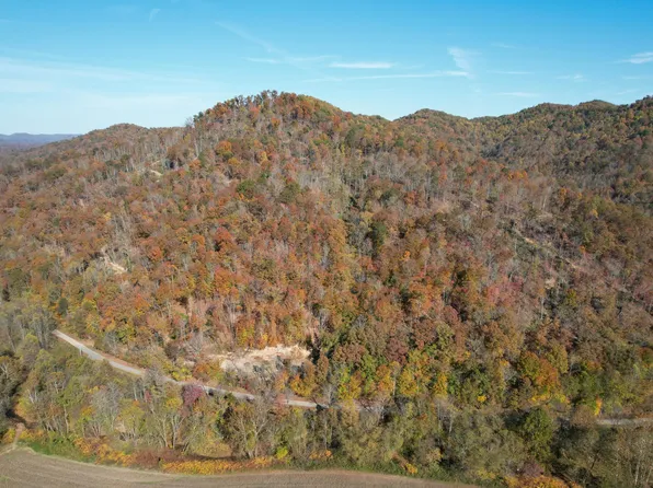 99 Beech Creek Rd #Mid-12, Manchester, KY 40962