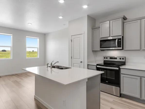 2434 Merlot St, Fort Lupton, CO 80621