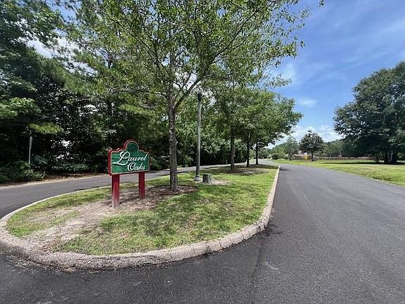 3rd image of 24520 Paradise Ln