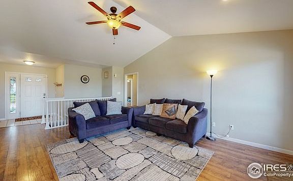 3rd image of 16690 Meadow Ln