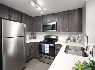 310 S Jefferson St APT 11A, Placentia, CA 92870