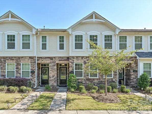 1416 Galloway Rd, Charlotte, NC 28262