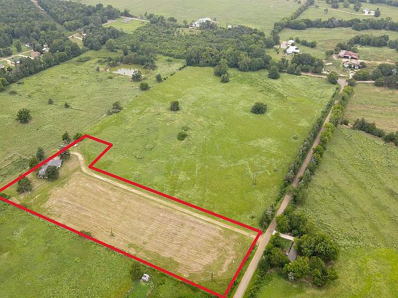 4th image of 1712 County Road 4240