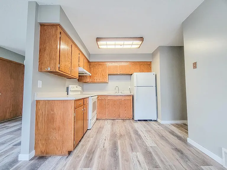 5723 Quincy St — Photo 8
