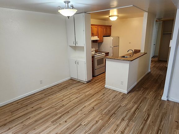4th image of 101 Piccadilly Pl APT C