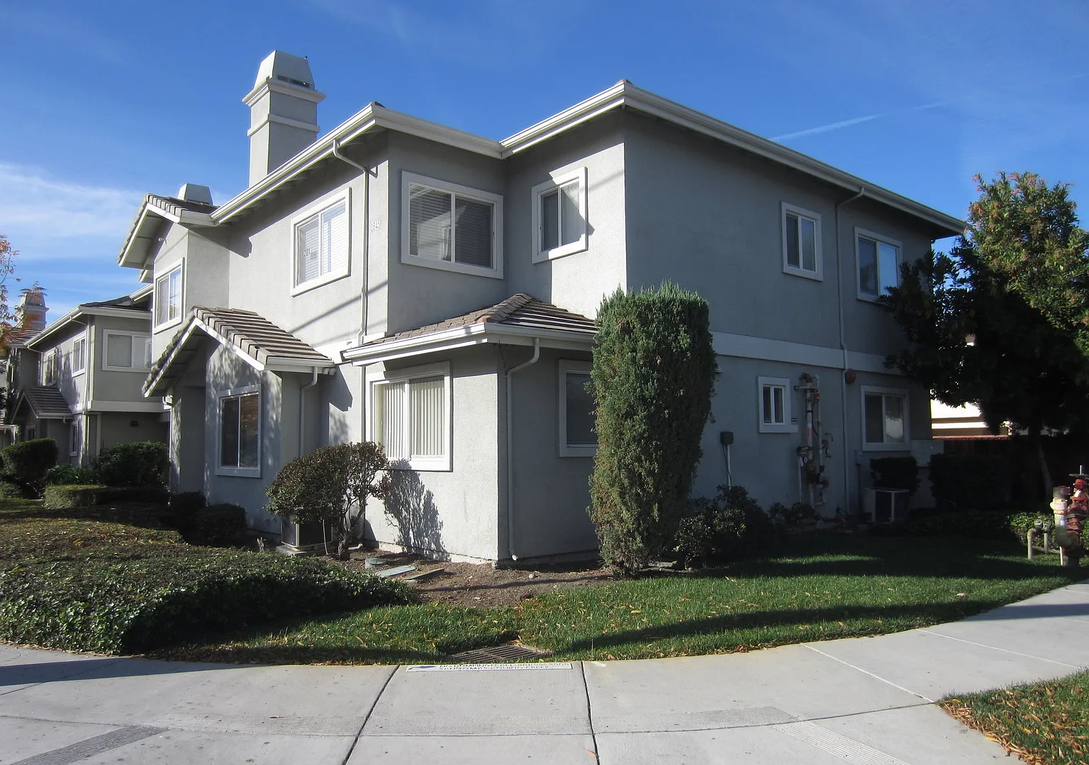 Blackford Ave — Photo 1
