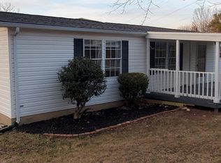 111 Tranquility Ln, Troutville, VA 24175