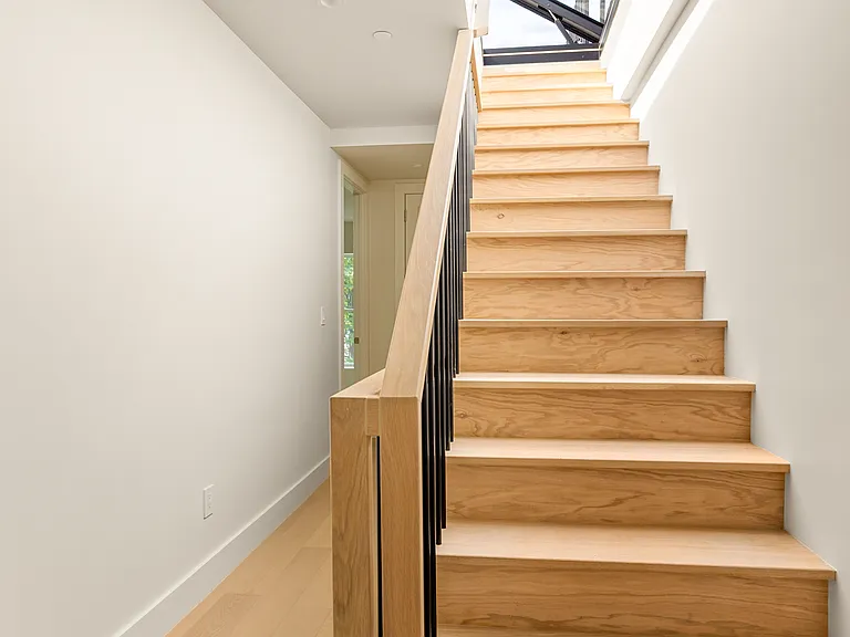 30 Sterling Pl #2 — Photo 12