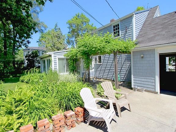 4th image of 33 Southwood Dr