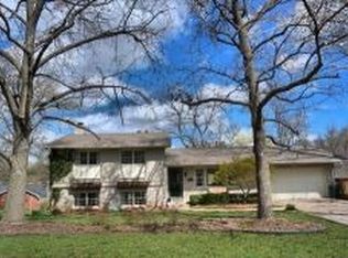 302 Longfellow Ln, Columbia, MO 65203