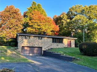 16594 Valley Dr, East Liverpool, OH