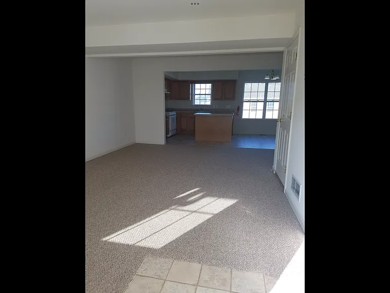 1012 Alexander Dr — Photo 3