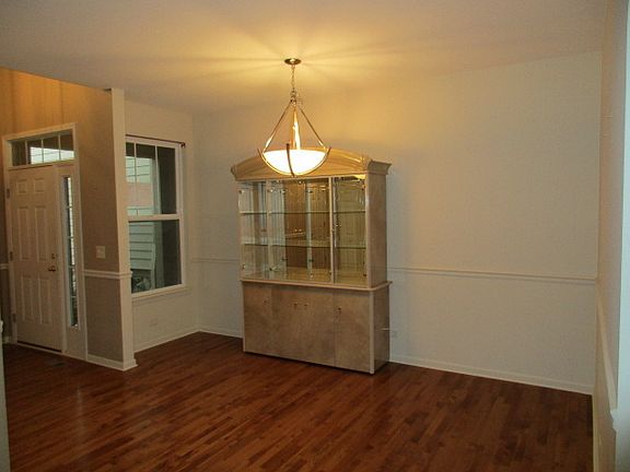 2nd image of 1860 N Crenshaw Cir