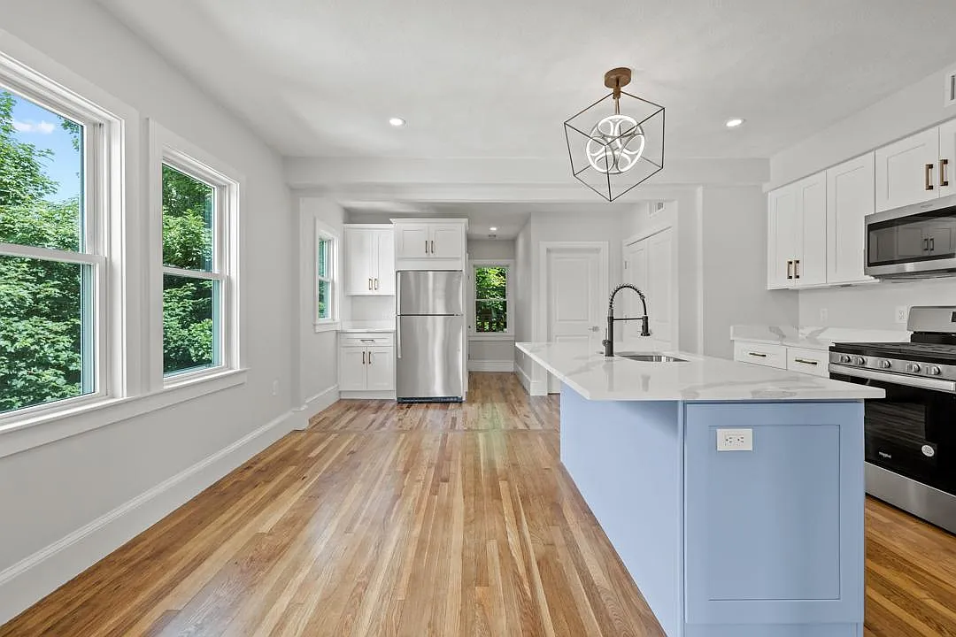 Building Photo - 580 Ashmont St #3
