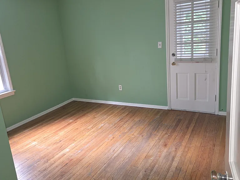 13816 Cedar Rd #1 — Photo 2