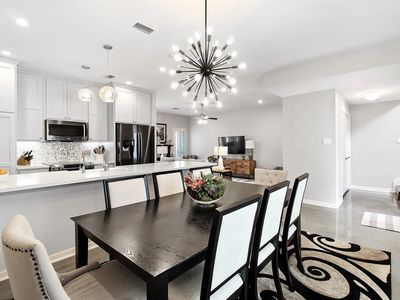 600 Wilcrest Dr APT 17, Houston, TX, 77042