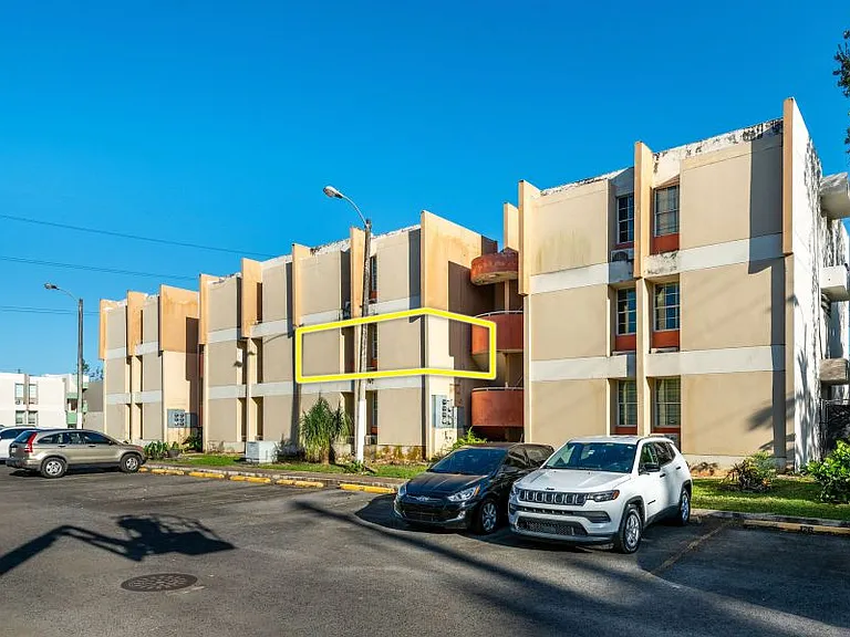 Cond Boulevard Del Rio Apt C204 — Photo 1