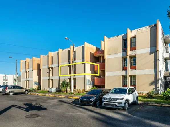 Cond Boulevard Del Rio APT C204, Guaynabo, PR 00971