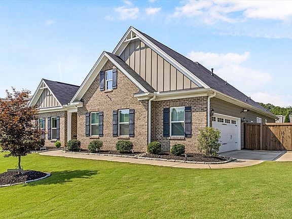 2nd image of 200 Holstein Ct