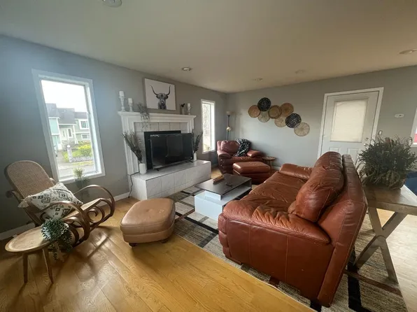 5222 E East St, Tacoma, WA 98404