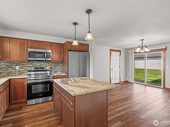 3rd image of 1511 34th Avenue Ct SW