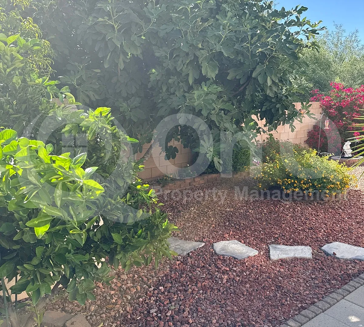 Building Photo - 7996 S Nautilus Dr